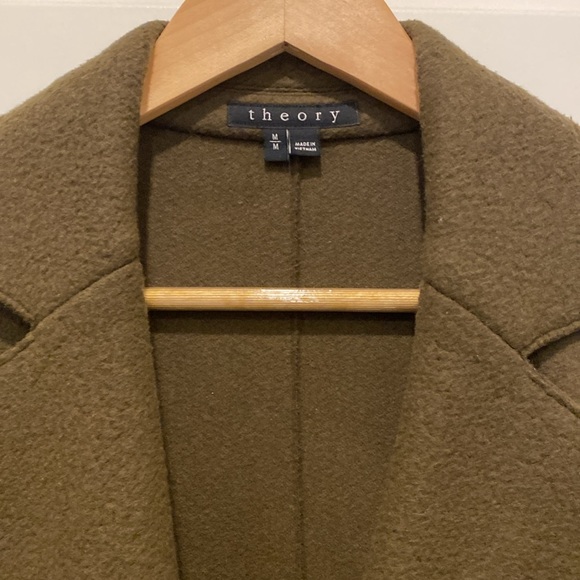 Theory jacket size medium - Picture 3 of 5